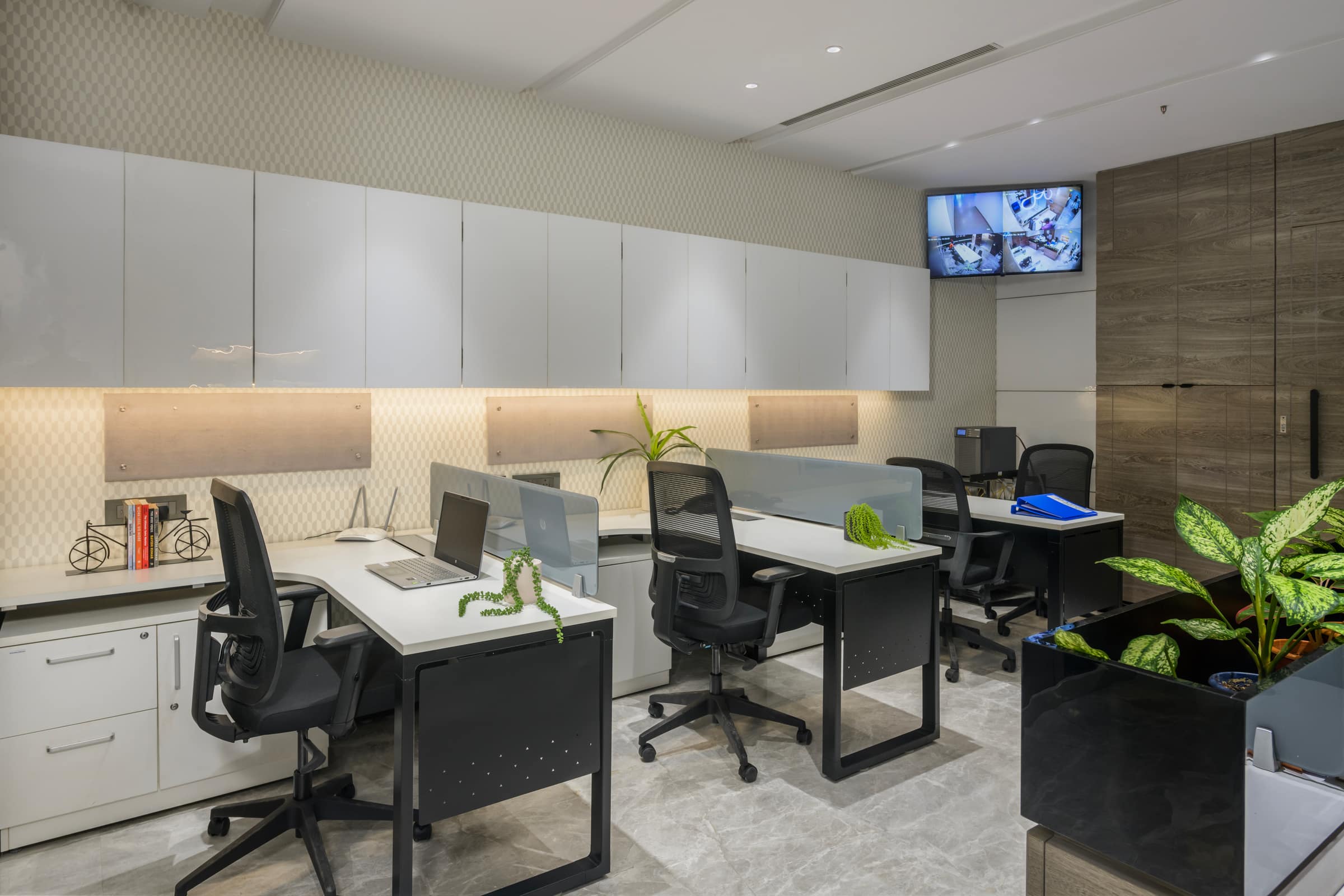 Biswas Tradecco - interior view 12