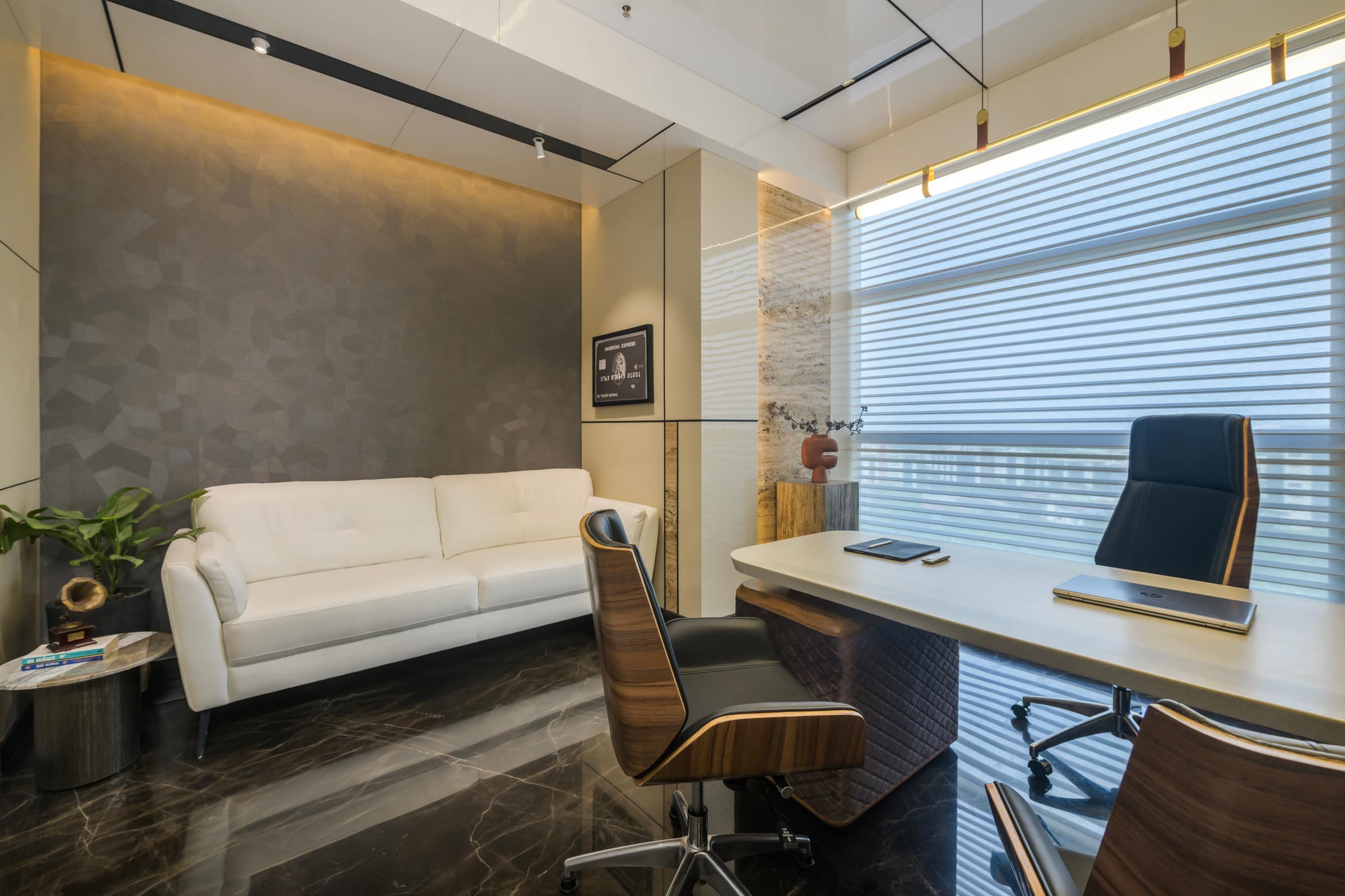 Biswas Tradecco - interior view 14