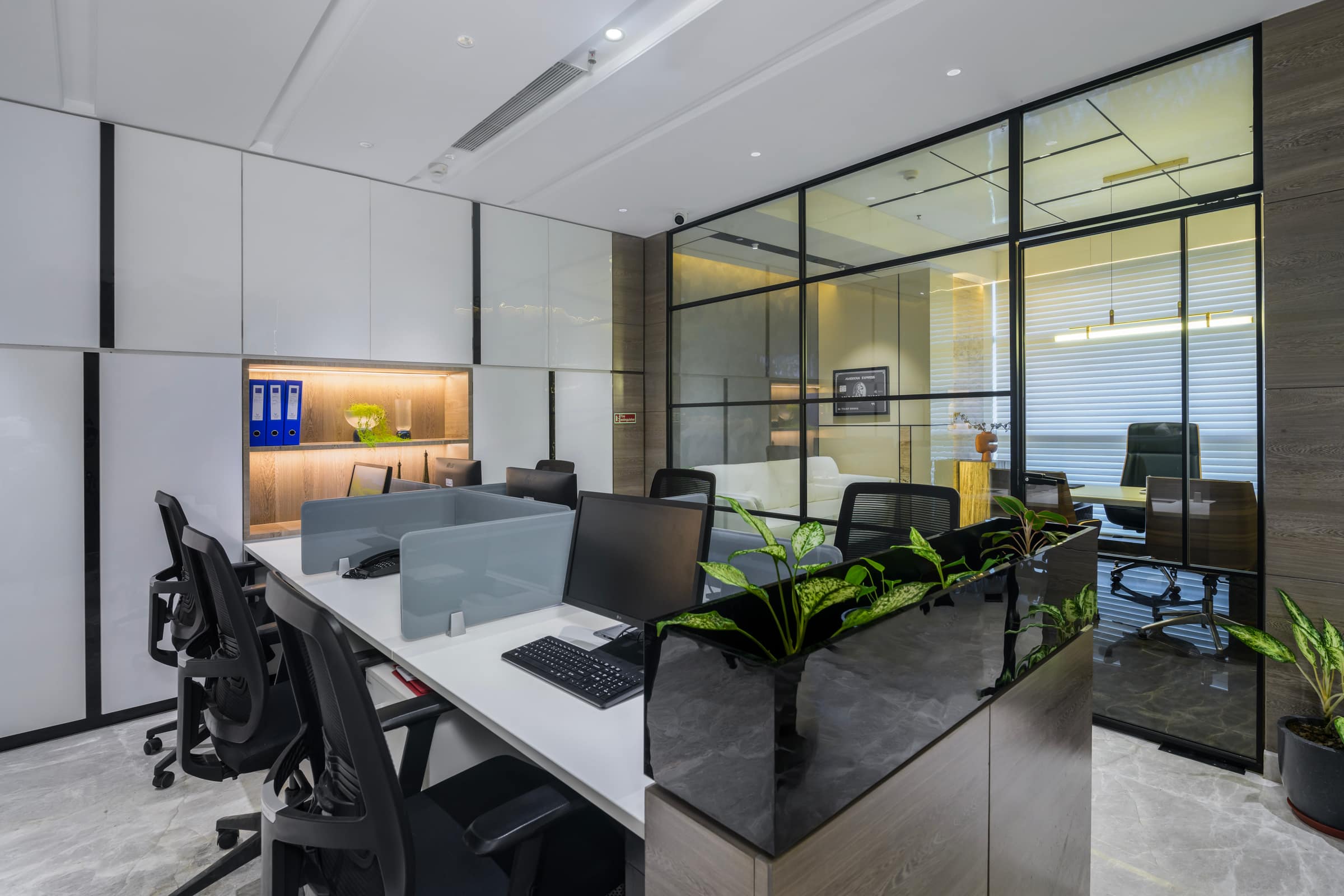 Biswas Tradecco - interior view 8